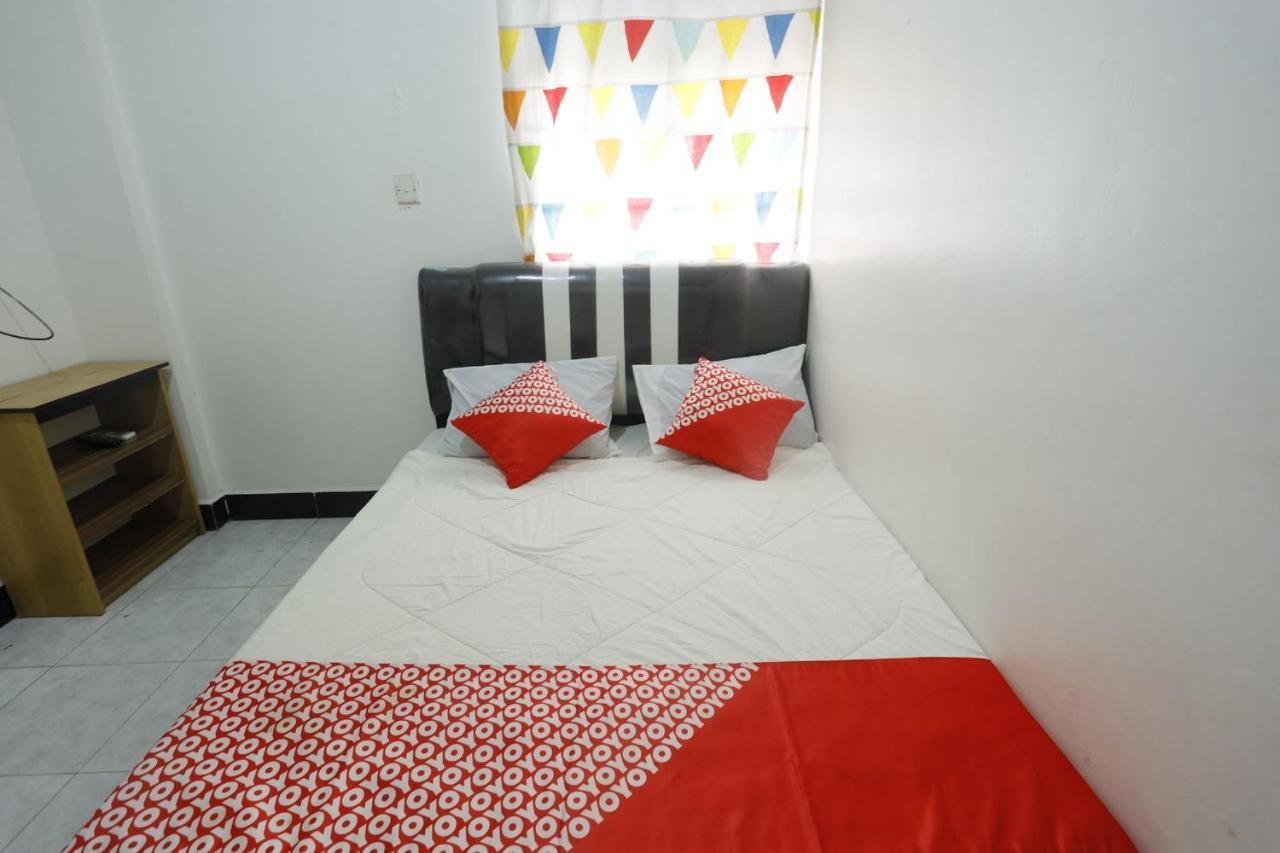 Oyo 92702 Minang Jaya Hotel Нагоя Екстериор снимка