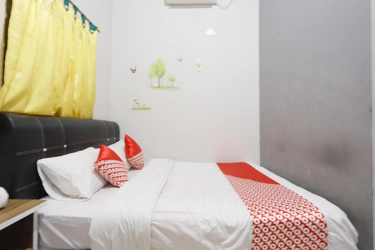 Oyo 92702 Minang Jaya Hotel Нагоя Екстериор снимка