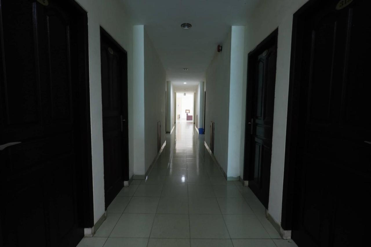 Oyo 92702 Minang Jaya Hotel Нагоя Екстериор снимка