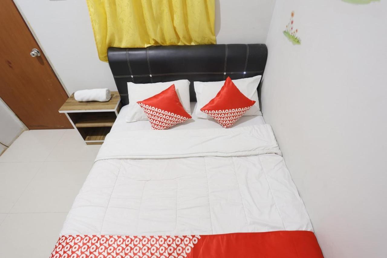 Oyo 92702 Minang Jaya Hotel Нагоя Екстериор снимка